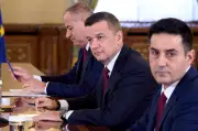 Roumanie : la coalition proeuropéenne chute, l'extrême droite en embuscade