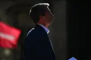 Réponse à Ruffin : l'immigration de travail, une nécessité démographique