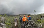 Éruption du volcan Dukono : trois randonneurs tués en Indonésie