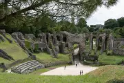 Saintes, joyau gallo-romain : entre histoire et douceur de vivre