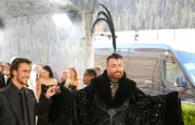 Sam Smith et Christian Cowan bientôt mariés ? Une bague de fiançailles aperçue