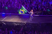 Shakira électrise Copacabana avec un concert gratuit pour deux millions de fans
