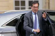 Smic : hausse de 2,4% le 1er juin confirmée par le ministre