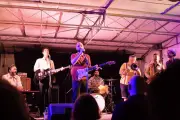 Soirée jamaïcaine solidaire à Béliet : reggae, repas et tatouages