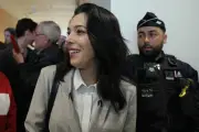 Sophia Chikirou jugée pour escroquerie : « Personne ne me dit que je ne suis plus présidente »