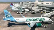 Suicide à l'aéroport de Denver : un homme traverse la piste et percute un avion