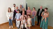 Susana Sabino Croizon reçoit la Médaille de l'enfance et des familles à Angoulins