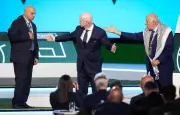 Tensions Proche-Orient : un dirigeant palestinien refuse une poignée de main à la Fifa