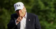 Trump menace ou frappe 15 pays en deux mandats : une stratégie du fou