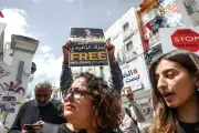 Tunisie : deux journalistes de l'Émission impossible restent en prison