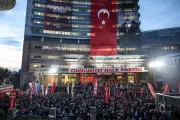 Turquie : 13 membres de l'opposition arrêtés après la destitution de leur chef