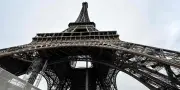 Un tronçon de l'escalier de la Tour Eiffel vendu 450 160 euros