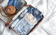 Valise cabine bleu clair HEMA : 44,99€, pratique et légère