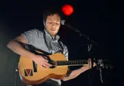 Vianney annonce une tournée de 40 dates dans les Zénith et Arena