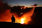 Violent feu de forêt en Californie, évacuations ordonnées