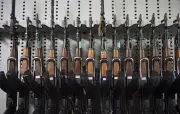Vol d'armes en Corse : 14 pistolets, AK-47 et 4.000 euros dérobés