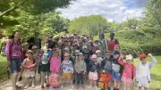 Voyage scolaire à Mudaison : caméras, patrimoine et bambous pour les écoliers