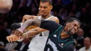 Wembanyama risque suspension après coup de coude en NBA