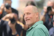 Woody Harrelson : « Les Américains devraient manifester comme les Français »
