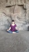 Yoga à la salle d'activités : bien-être chaque lundi