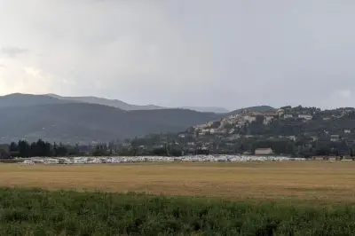 150 caravanes de gens du voyage envahissent l'aérodrome de Fayence