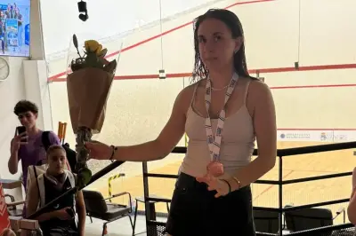 À 18 ans, Leelou Laporte, espoir du squash français, vise les Mondiaux U19
