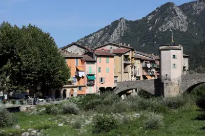 Abandon d'un projet de logements sociaux à Sospel près de Menton