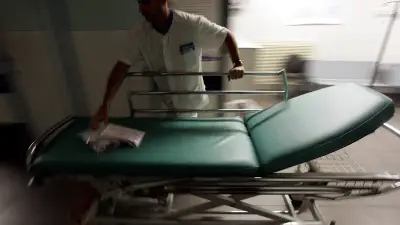 Bébé de 18 mois oublié dans une voiture à Marseille : décès à l'hôpital
