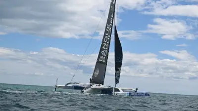 À bord du maxi-trimaran d'Armel Le Cléac'h : vitesse et gigantisme