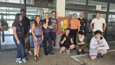 Boîte à livres fédératrice au collège de l'Étang de l'Or