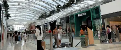 Canicule à Montpellier : les soldes au Polygone attirent par la clim'