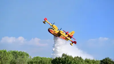 Deux nouveaux Canadairs signés à Nîmes-Garons pour la campagne feux de forêt