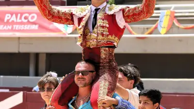 Feria d'Istres : adieux émouvants de Rincon et Carbuccia