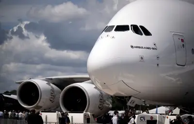 Fissures sur des A380 : 16 appareils inspectés, dont 15 d'Emirates