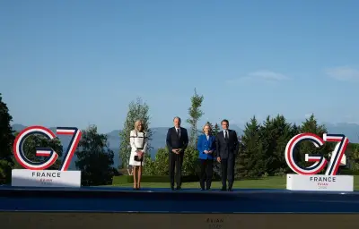 G7 : Macron accueille les dirigeants avec des chansons de leur pays