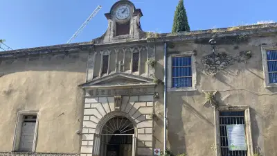 Hôtel-Dieu de Pont-Saint-Esprit transformé en résidence de standing