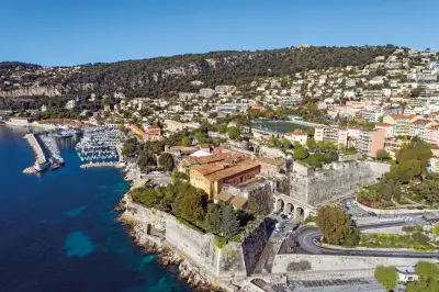 Incendie ravage un studio à Villefranche-sur-Mer, une septuagénaire blessée