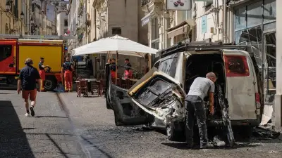 Incendie rue de l'Université à Montpellier : une fourgonnette détruite