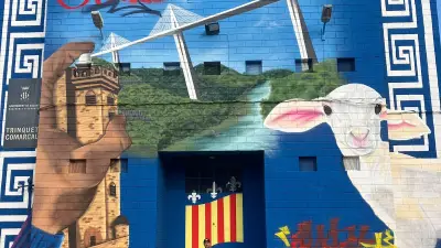 Jumelage Millau-Sagunto : une fresque de Rafat aux symboles aveyronnais