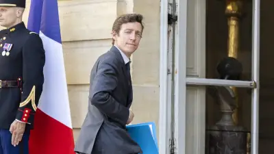 Le ministre de l'Éducation nationale bute sur l'orthographe en direct