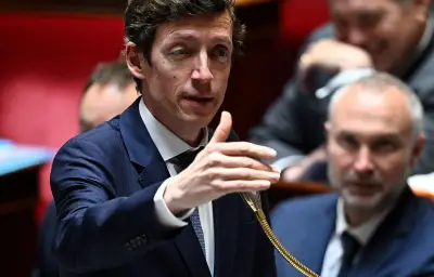 Le ministre de l'Education testé sur son orthographe à la télévision