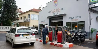 Les prix de l'essence et du gazole baissent dans les stations-service