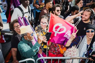 LFI investit la Fête de la musique place de la République