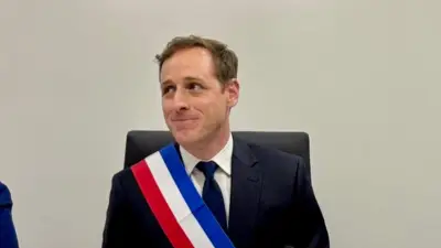 Menaces au marteau sur un maire et des policiers : un an de prison