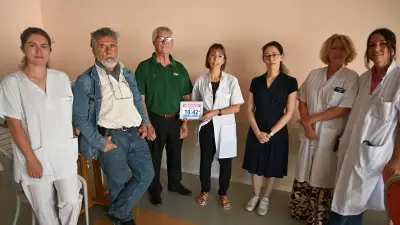 Millau : le Lions Club offre 20 horloges aux patients désorientés du SMR