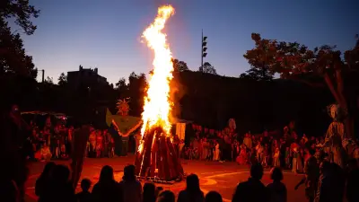 Millau : le Parc de la Victoire s'embrase pour la 11e Fête de la Saint-Jean