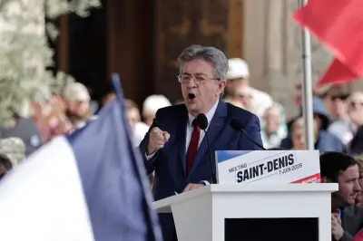 Mélenchon lance sa 4e candidature à Saint-Denis devant une foule nombreuse