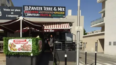 Nouveau commerce Le Panier Terre et Mer dans le quartier Capouchiné à Nîmes