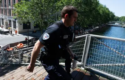 Paris pourrait autoriser la baignade dans le canal Saint-Martin