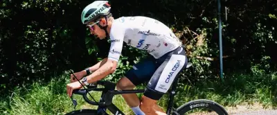 Paul Seixas abandonne le Tour Auvergne-Rhône-Alpes après une lourde chute